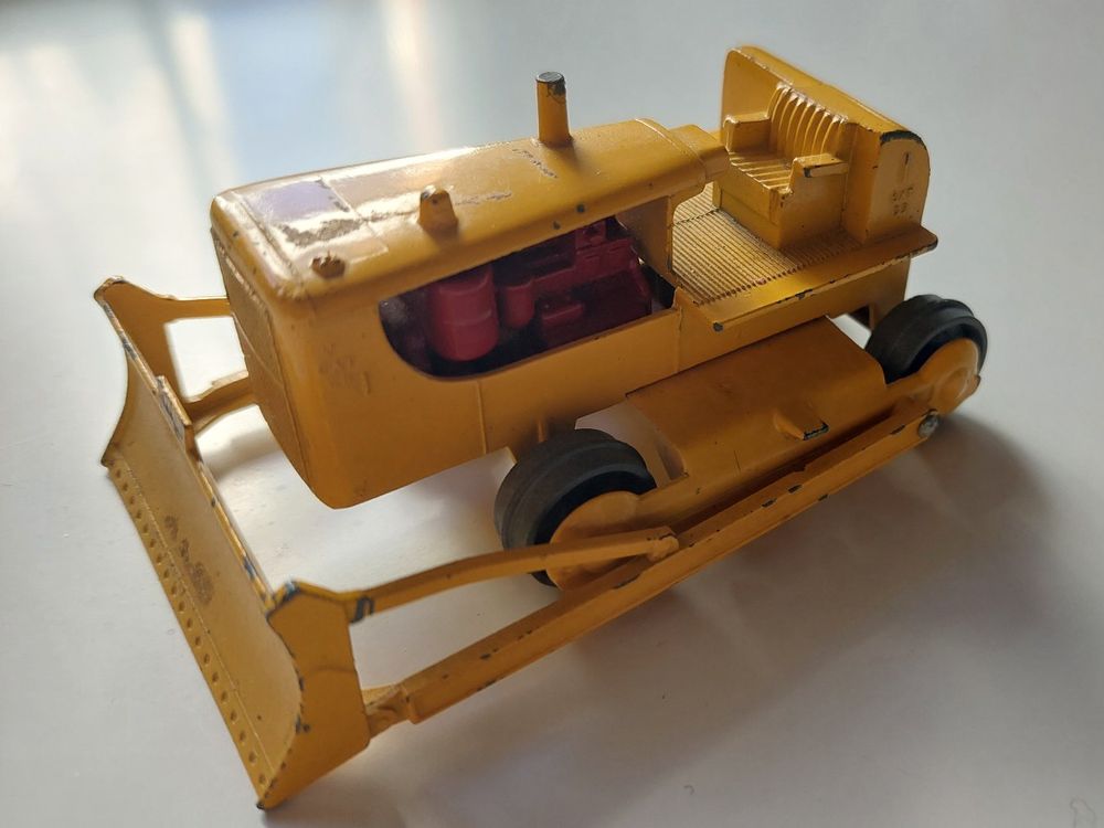 Matchbox Bulldozer (Gebraucht) in Bennwil für CHF 1 – mit Lieferung auf ...