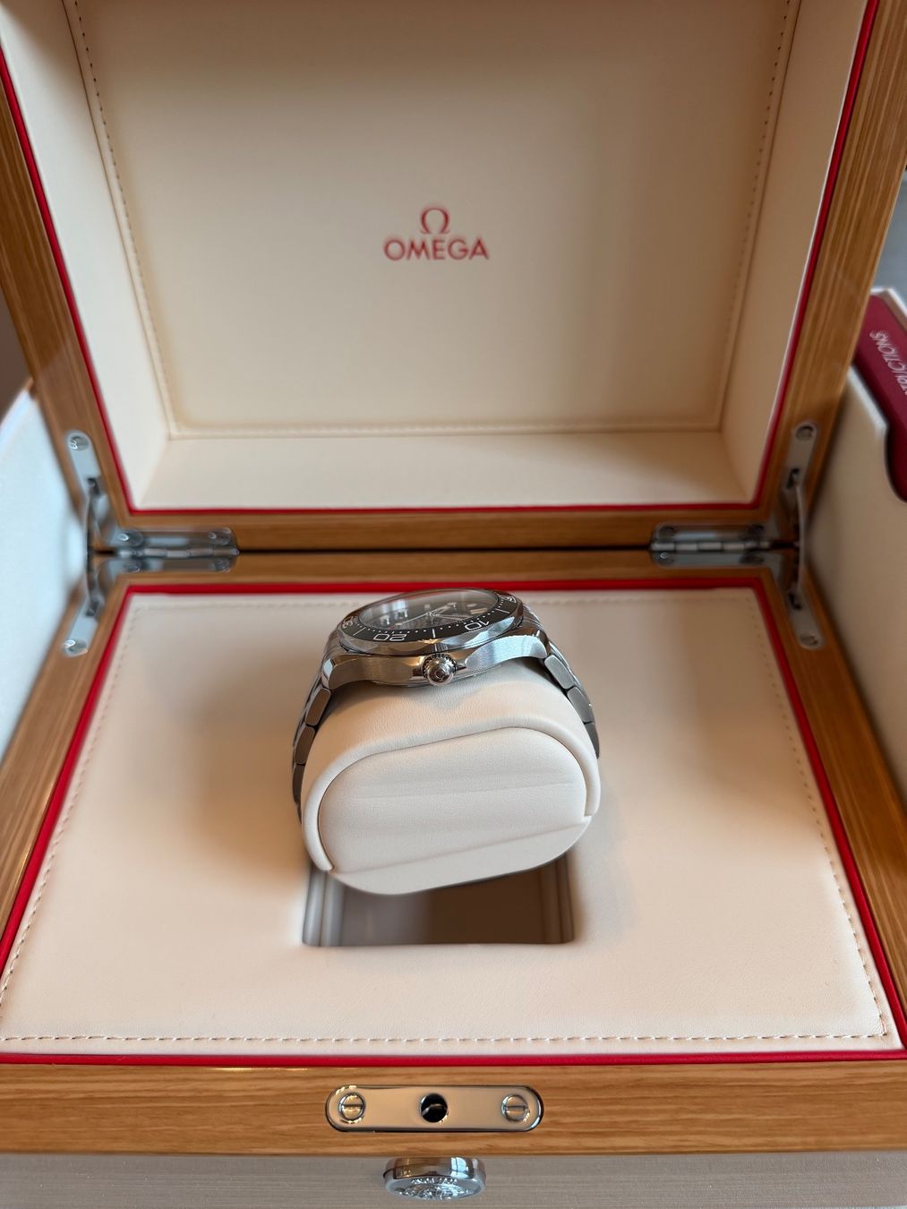 Omega Montres: Omega Seamaster Diver 300M 42 mm Full Set – D'occasion à Volketswil par alpine_ch 3