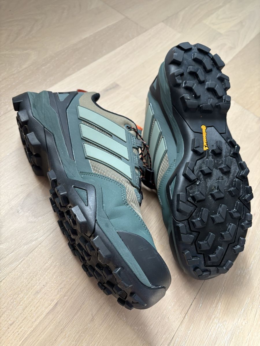 Scarpe da uomo: Adidas Terrex Wanderschuhe, Grösse 43 1/2, Neuzustand – Usato da Kaltbrunn venduto da lp0_ft8x