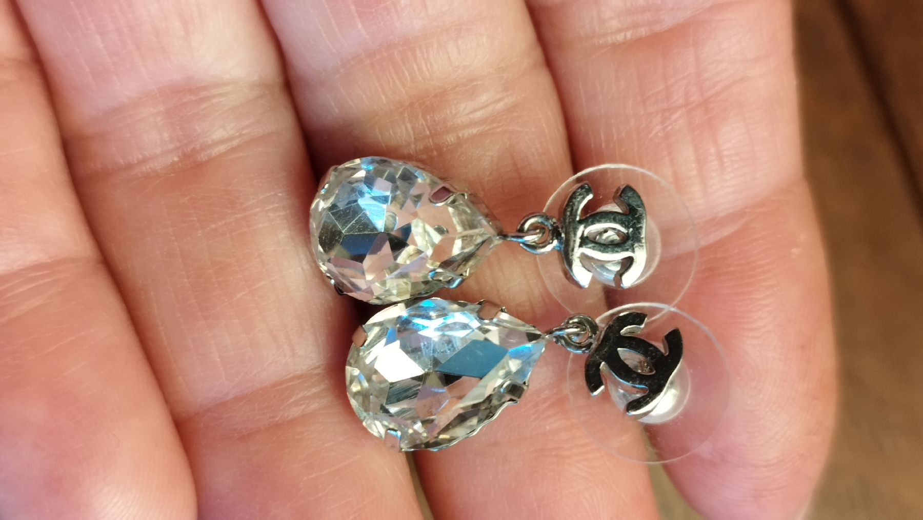 Chanel Ohrringe & -stecker: Chanel earrings  – Gebraucht aus Silvaplana von gin_h6nz 7