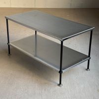 Metall Industrie Werkbank / Tisch aus Lochblech Edelstahl