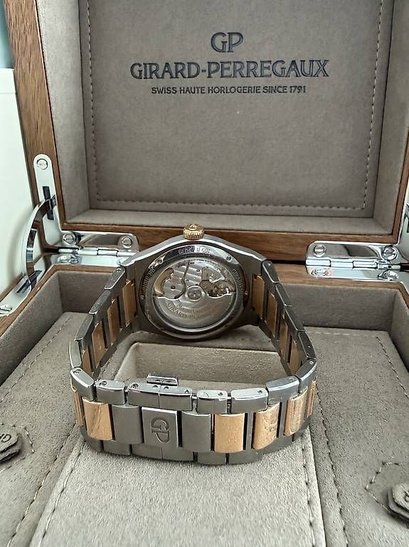 Girard-Perregaux Orologi: Girard Perregaux Laureato – Usato da Zürich venduto da timeio-swapwatch 8