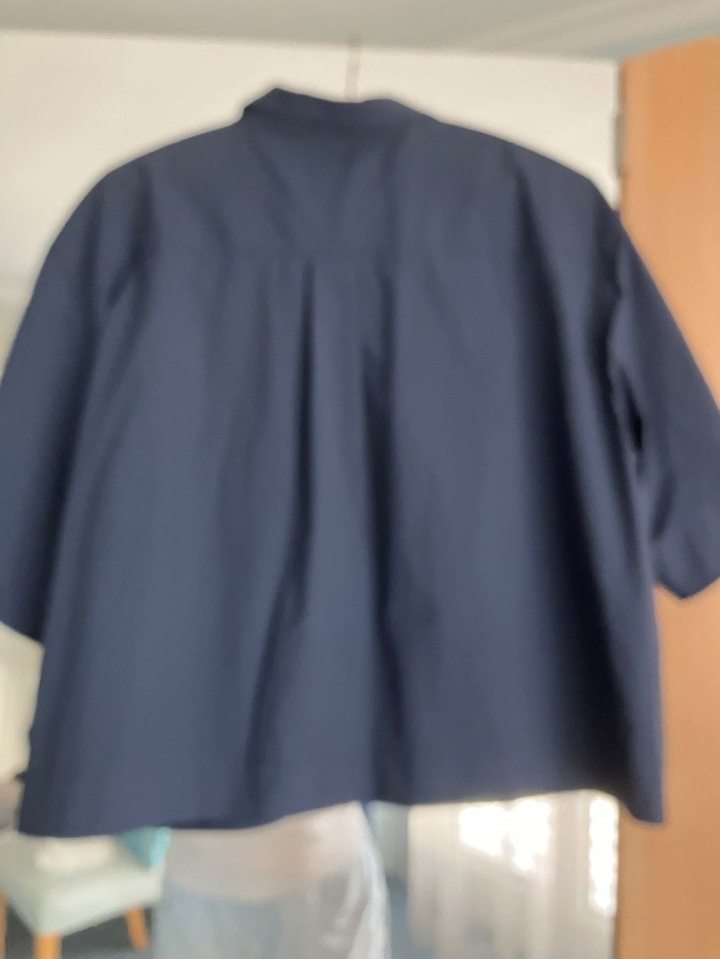 Uniqlo Blusen: Uniqlo Bluse blau Grösse XXL – Neu und originalverpackt aus Wettingen von Tigabella 3