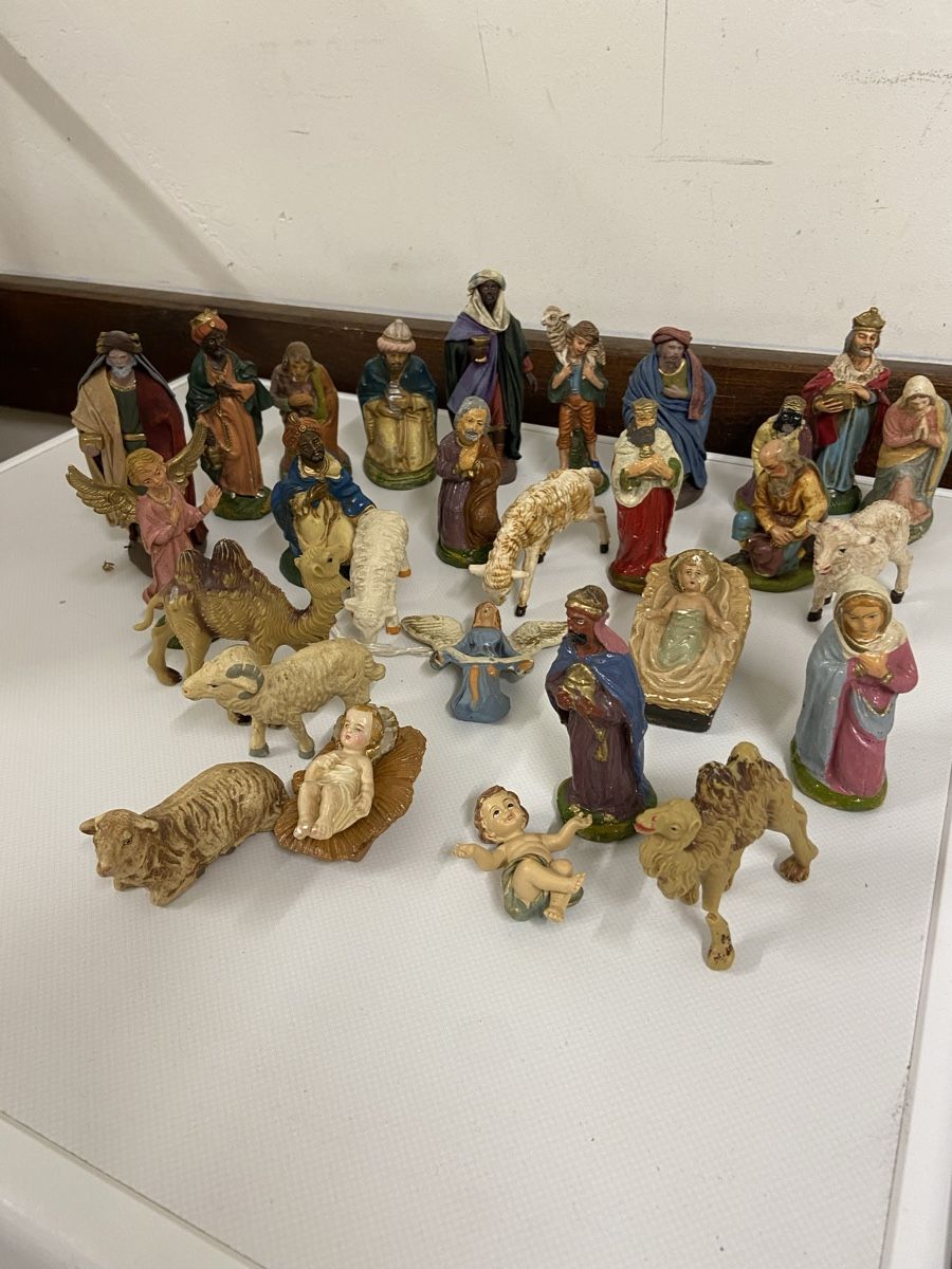 Statuette: Alte Krippenfiguren – Usato da Dietikon venduto da brocki-eyra