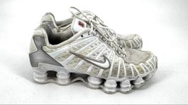 # NIKE SHOX - Turnschuhe Gr. 38.5 #