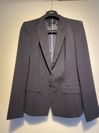 Hugo Boss - Blazer - 42 - blau - tailliert - wie neu