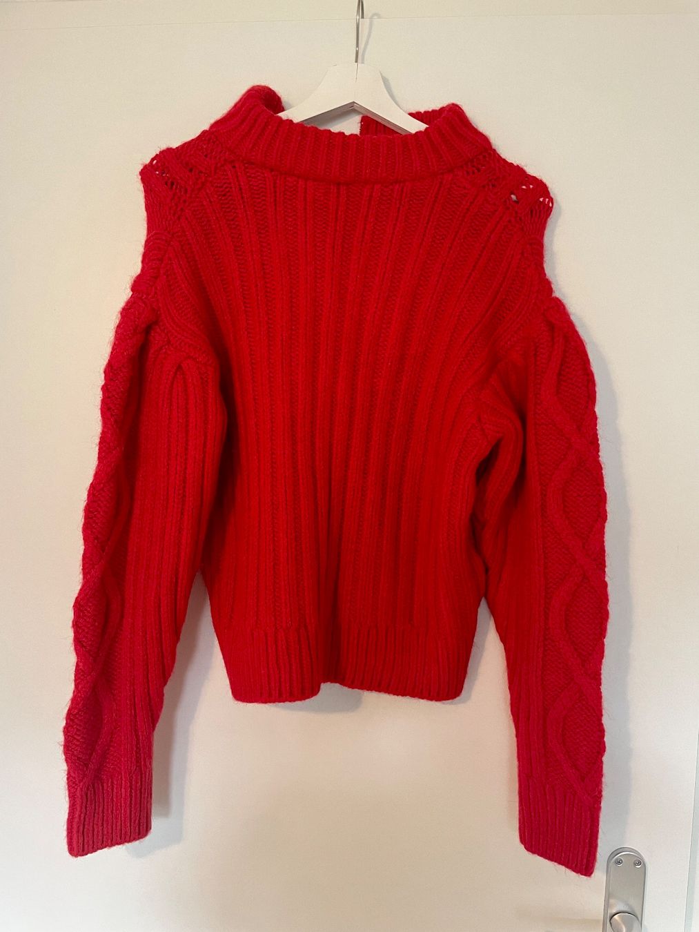 Mango Pullover & Sweatshirts: Red Knit Jumper – Neu (gemäss Beschreibung) aus Roche VD von closetcleanse 3