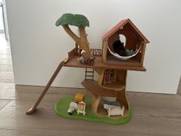 Sylvanian Baumhaus und Pizza-Kurrier