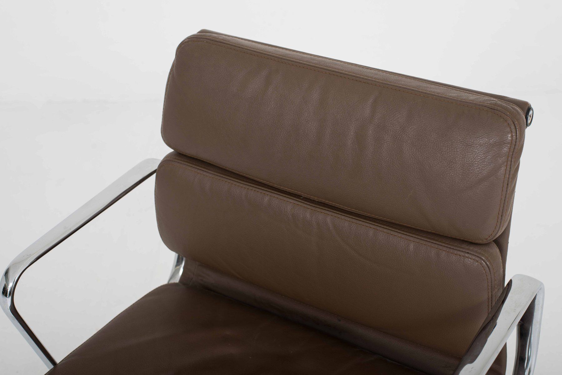Vitra Stühle: Vitra / Herman Miller -  Eames EA 208 Soft Pad Bürostuhl – Gebraucht aus Zürich von STUZH38 2