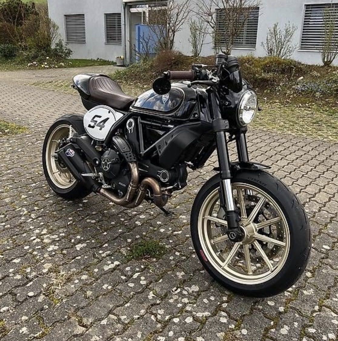 Ducati Strada: Ducati Scrambler Café Racer – Usato da Amriswil venduto da JIM.00
