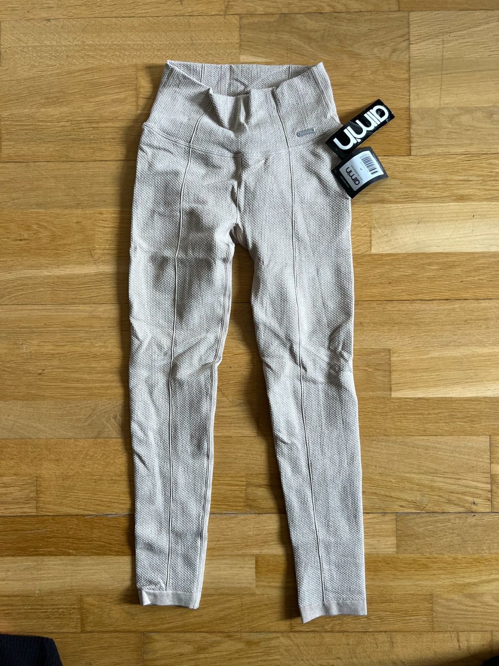 Leggings: Sportleggins beige Aimn – Nuovo e nell'imballaggio originale da Zürich venduto da jul_6xvr