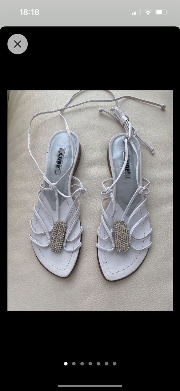 Cube Scarpe da donna: Sandales à strass – Usato da Villars-sur-Glâne venduto da jxs_2qh8 1