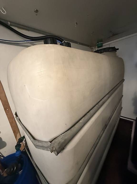 Tränken & Tröge: Wassertank 2000l – Gebraucht aus Winterthur von idea24