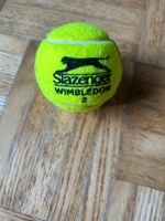 GARBINE MUGURUZA signierter Wimbledon Ball