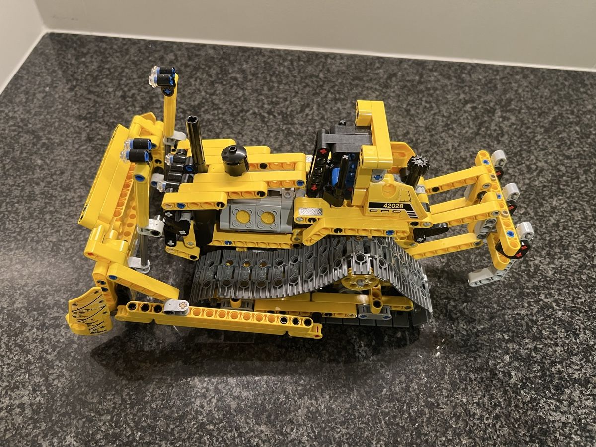 Lego Baukästen: Bulldozer Lego Technic 42028 – Gebraucht aus airolo von unimo78 5
