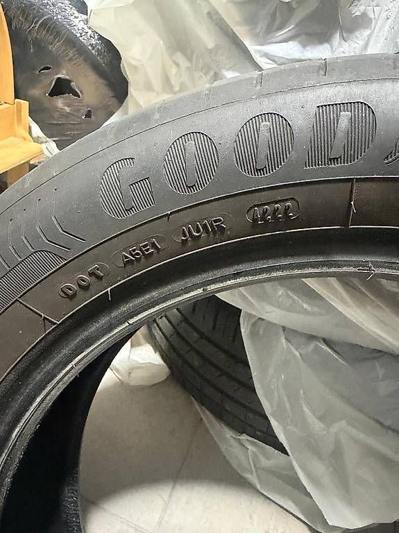 Goodyear Pneumatici & Ruote complete: Goodyear 205 55 17 – Usato da St. Gallen venduto da and_ks9k 2