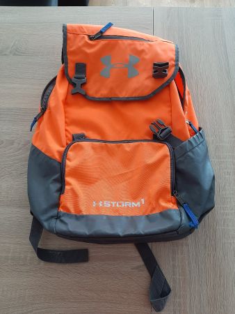 Knalliger Rucksack, Rückenpolster, ca. 50 cm x 35 cm