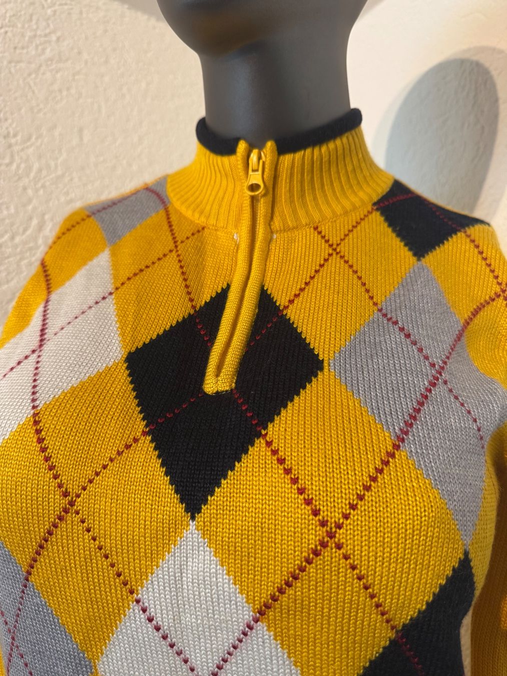 Pulls & Sweat-shirts: Vintage Strickpullover Gelb mit Argyle-Rautenmuster Gr S – D'occasion à Frenkendorf par Style365 3