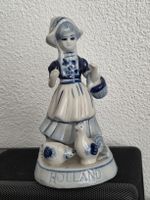 Vintage Delfter Blau Figur "Mädchen mit Hühnern" Handbemalt