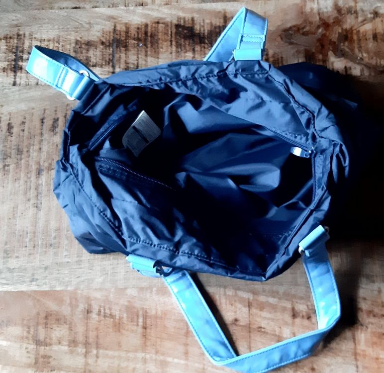 Puma Borse: Puma Shopper/Sporttasche mit Reißverschlüsse – Usato da Wiler b. Utzenstorf venduto da ryan81 2
