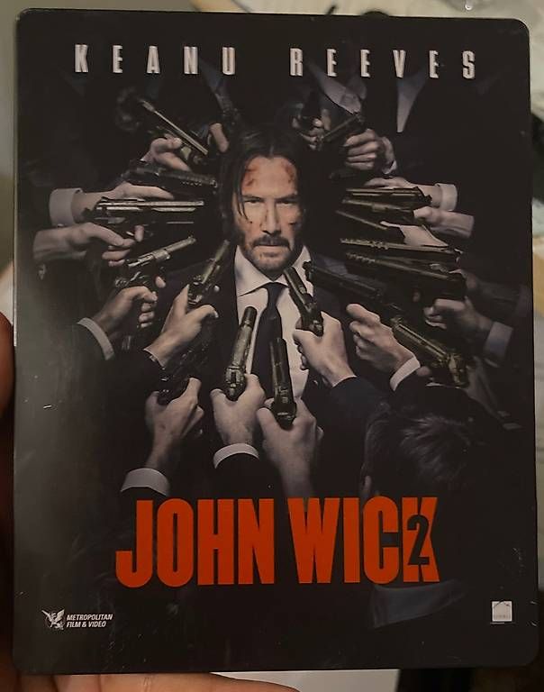 Tutti i DVDs: JOHN WICK 2 - STEELBOOK Blu-ray – Usato da Lausanne venduto da Aliasneo