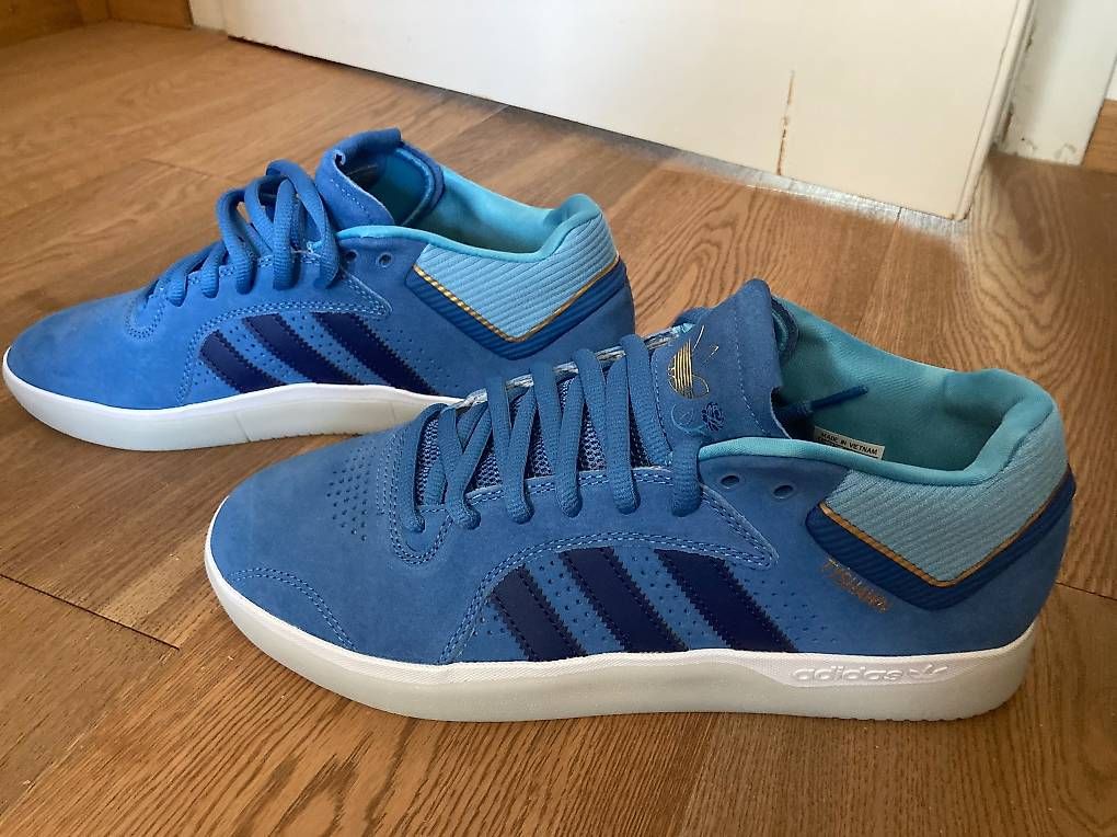 Adidas Scarpe da uomo: Adidas Grösse 44 2/3 Neu - Tyshawn – Usato da Basel venduto da spa_9df6 3