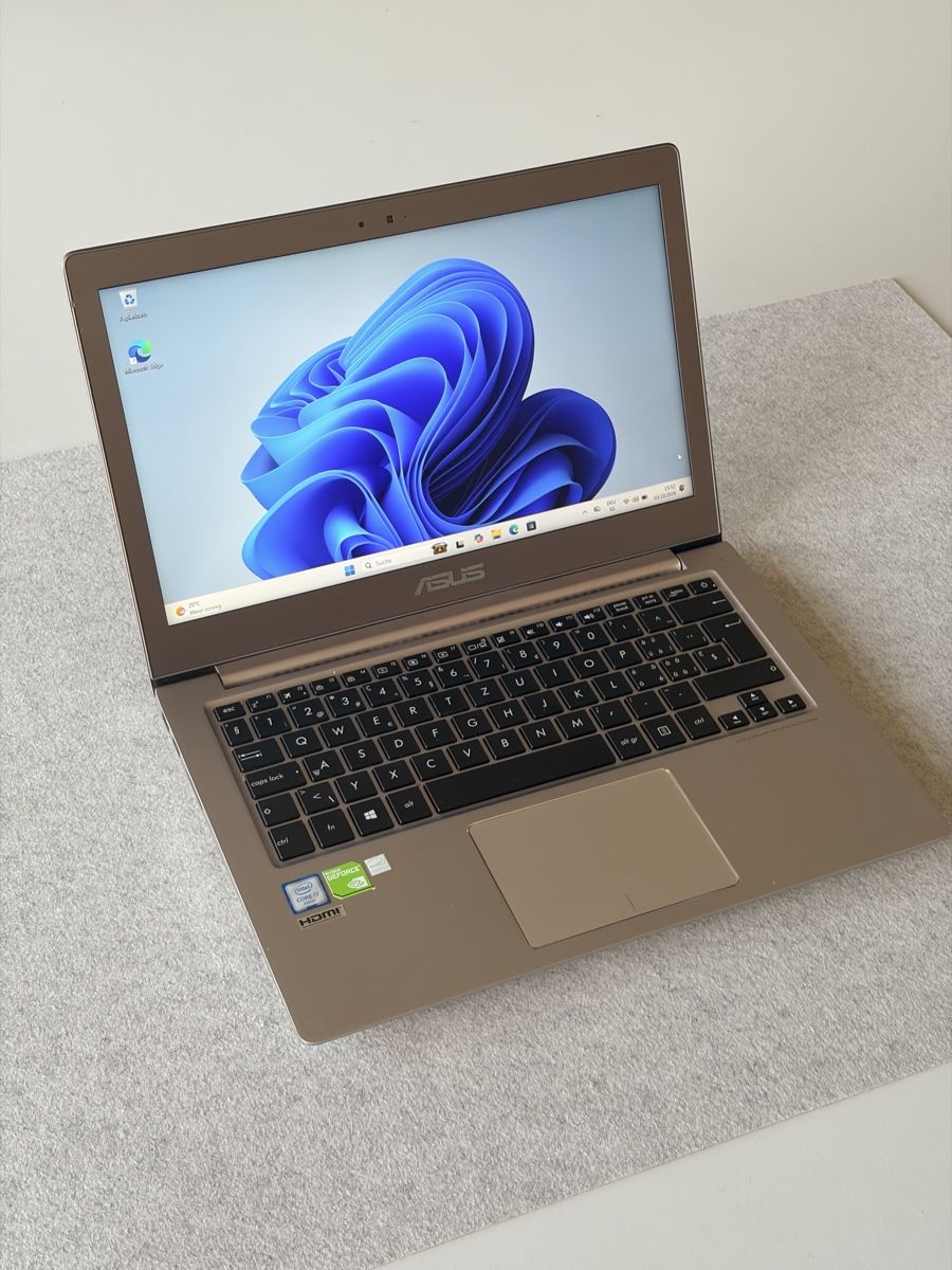 Asus Notebook: ASUS Notebook - Windows 11 – Usato da Herrliberg venduto da Julianopie 2
