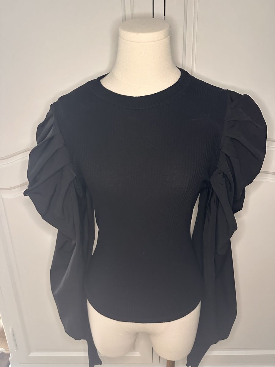 Blusen: Sexy Bluse s-m – Gebraucht aus Pfaffhausen von Klaras_second_hand 1