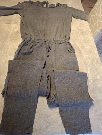 Combinaison grise taille 36/38 marque Esmara