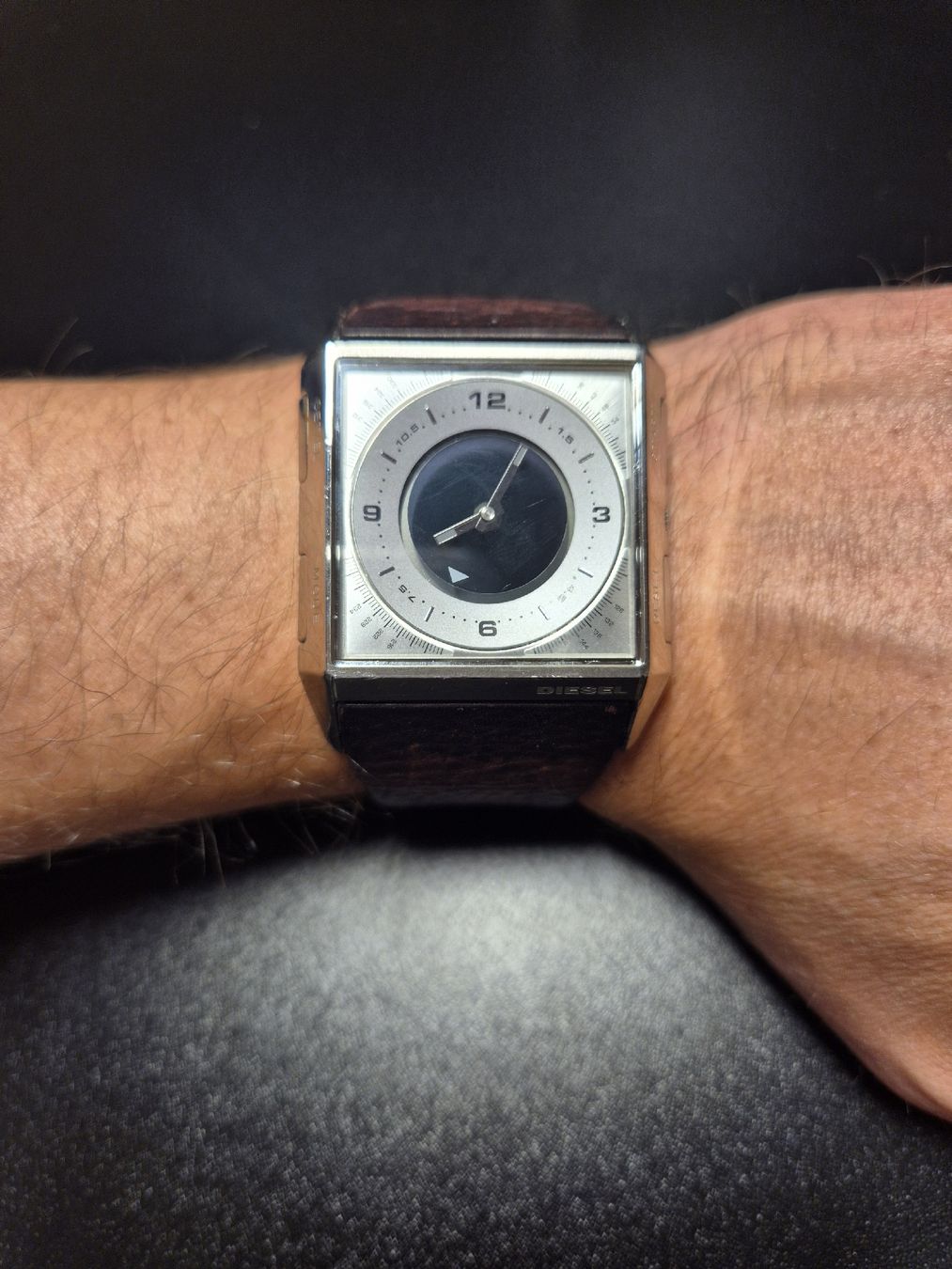 Diesel Orologi: Diesel Uhr Quadrat – Usato da Abtwil SG venduto da daxsg