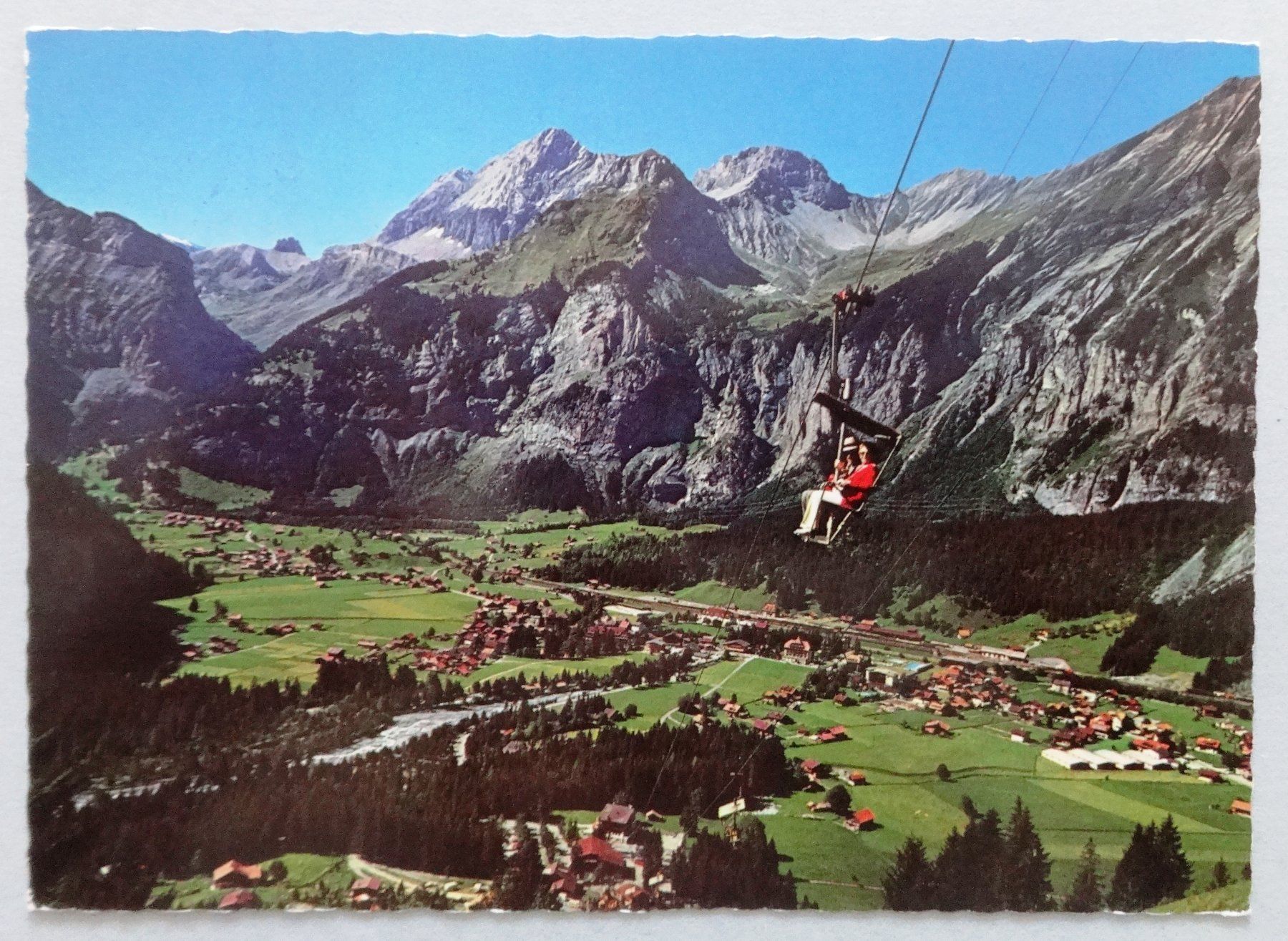 Cartes postales: Kandersteg mit Oeschinen-Sesselbahn – D'occasion à Fétigny par Billy2miny