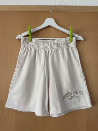 Kurze Stoffhose Damen