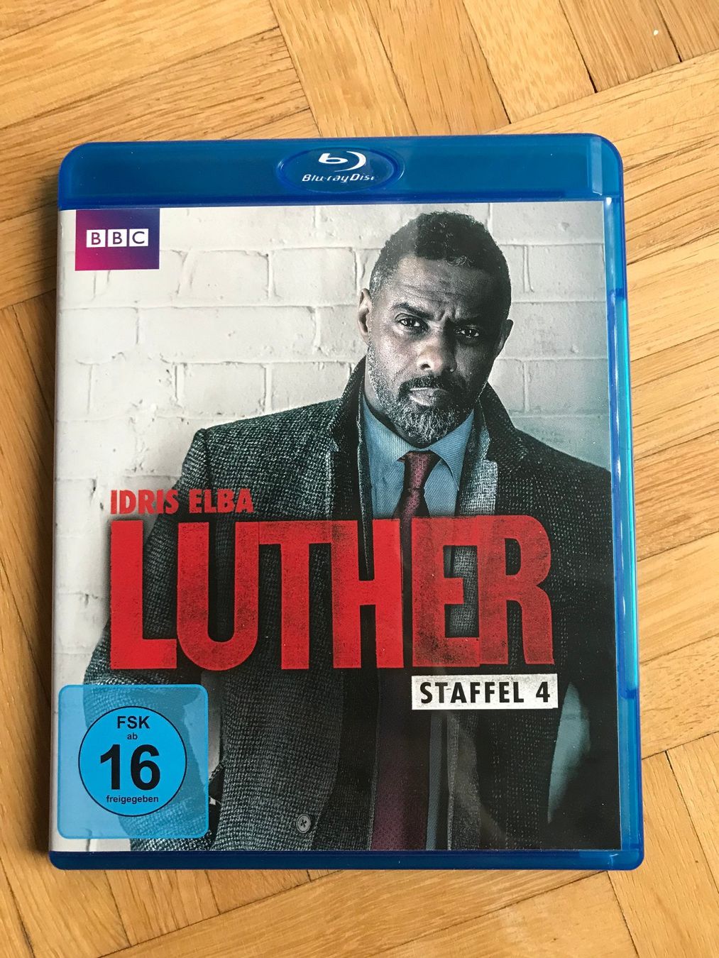 Tutti i DVDs: Luther - Staffel 4 - Blu-ray – Nuovo (secondo la descrizione) da Zürich venduto da Malcom