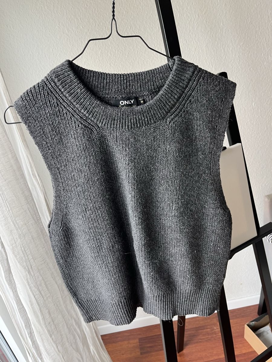 Only Gilets & Westen: Only grey knitted vest – Neu (gemäss Beschreibung) aus Cham von max_q5dz