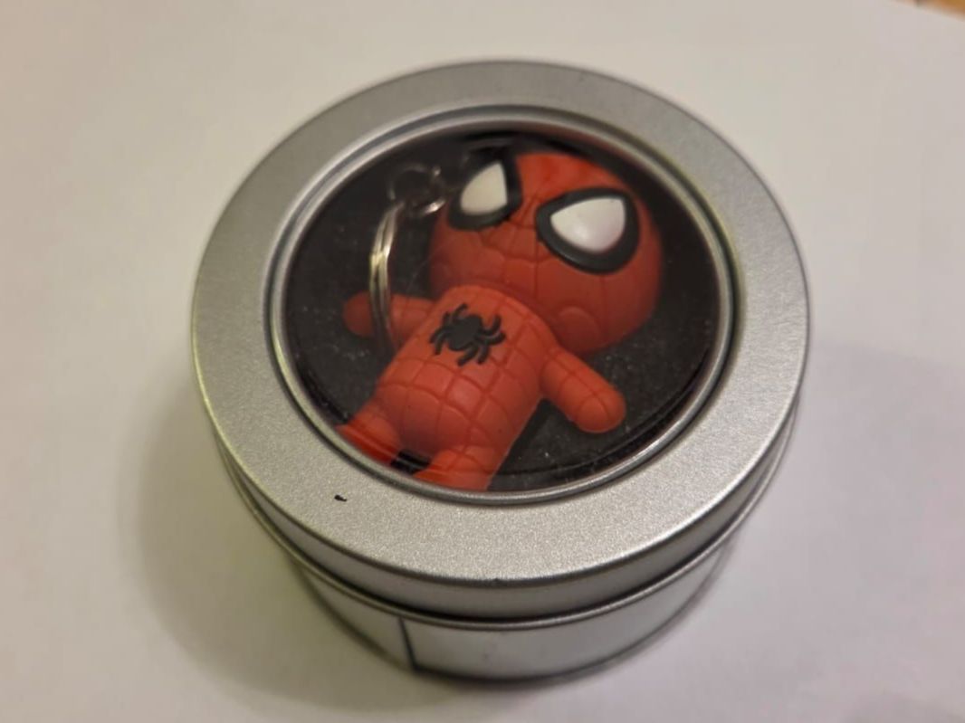 USB Sticks: Porte-clés Spiderman USB Clé 4 GB Neuf – Neu und originalverpackt aus Territet von Cenh
