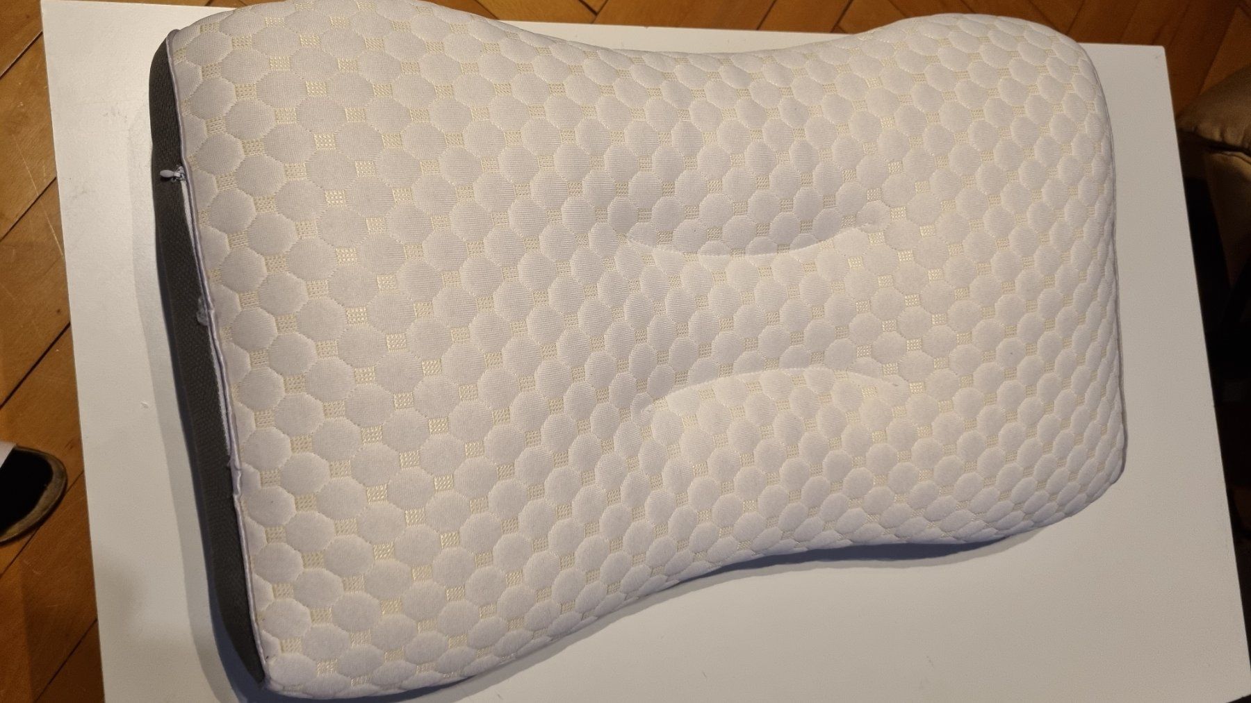 Cuscini: Coussin ergonomique  74 x 48 cm – Usato da La Chaux-de-Fonds venduto da mikilo1 2