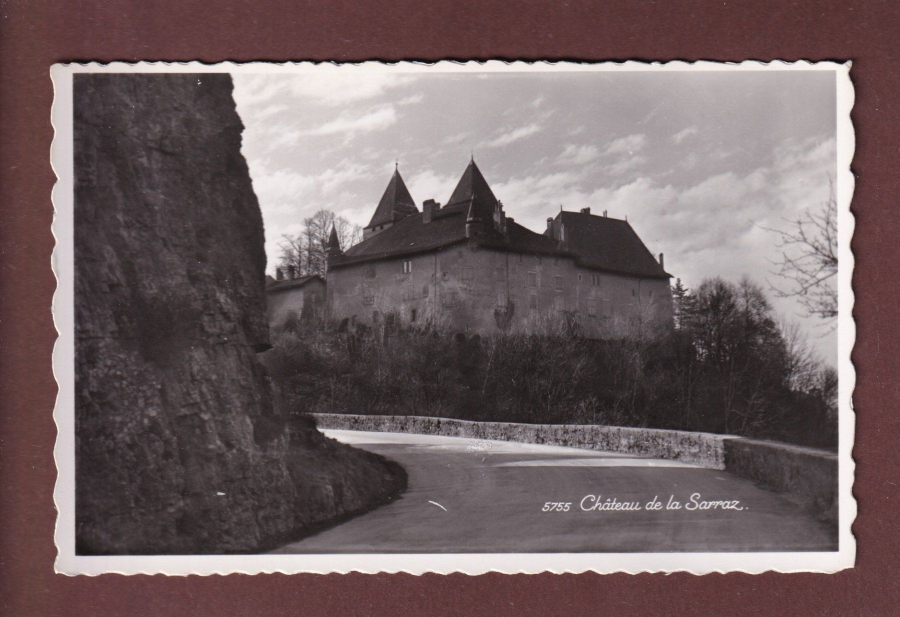 Ansichtskarten: LA SARRAZ - Le Château – Gebraucht aus Pully von nicecards-shop