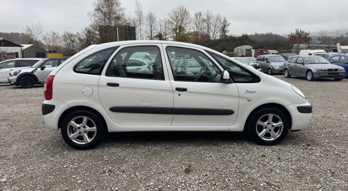 Citroën Automobili: CITROEN Xsara Picasso 1.6i – Usato da Bad Zurzach venduto da Nur.K 2