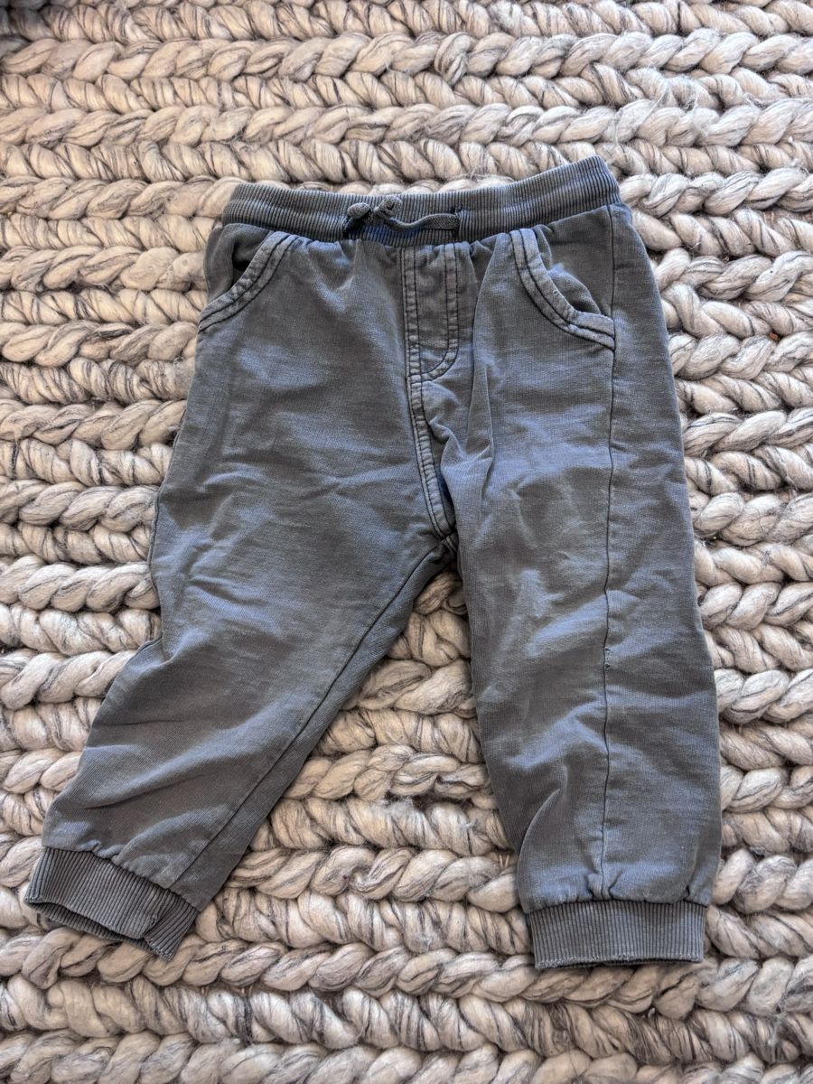 Lotti & Set di vestiti: 4x Hosen in Grösse 86 – Usato da Kilchberg ZH venduto da cla_z8n7 2