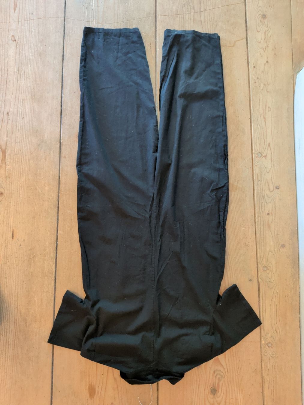 Tute: Schwarzer Jumpsuit mit Aufdruck Grösse L – Usato da Dietfurt venduto da Subforce1853 3