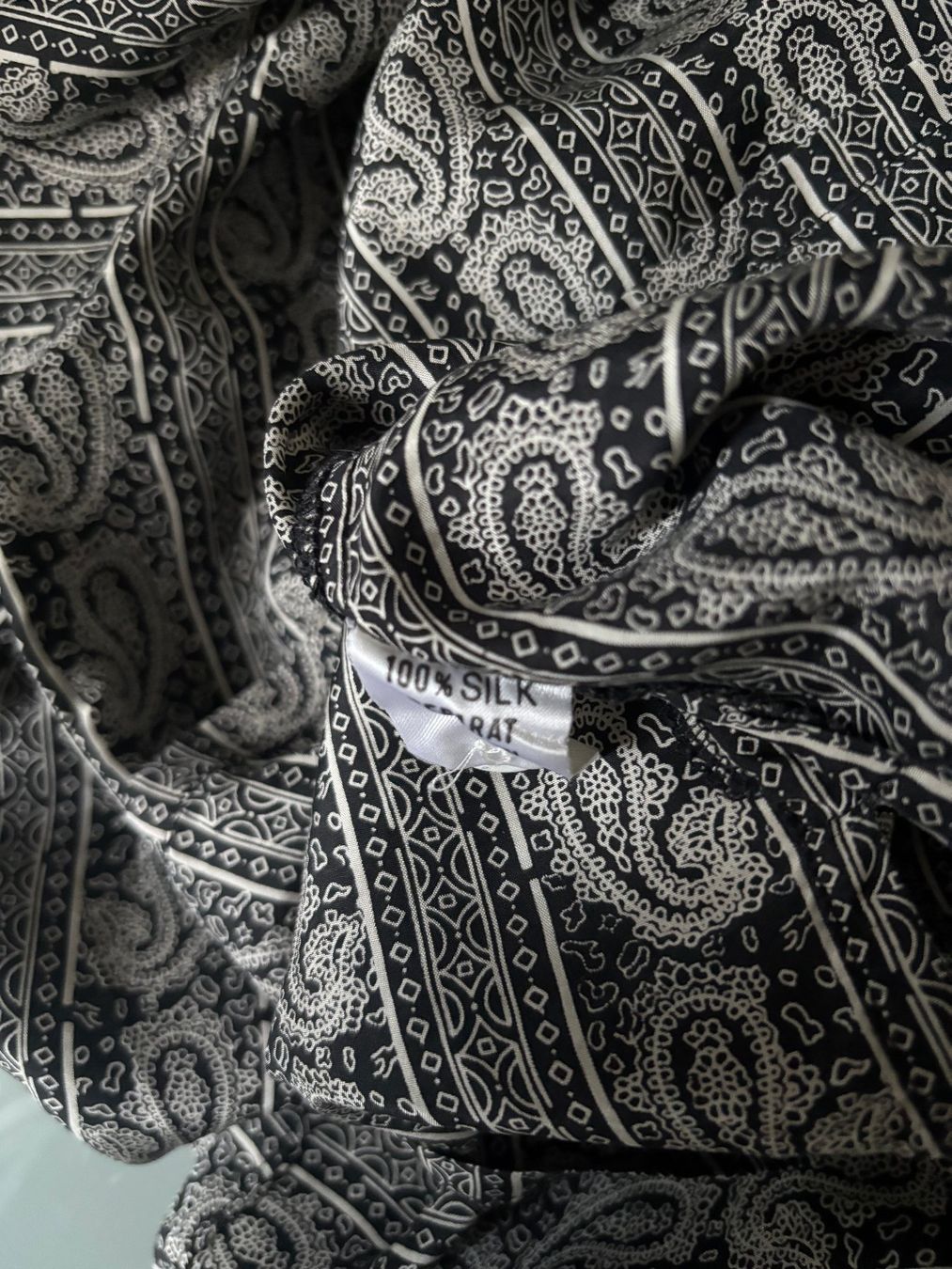Blusen: Seidenbluse The Legend Paisley Muster – Gebraucht aus Jegenstorf von Hibiscus11 4