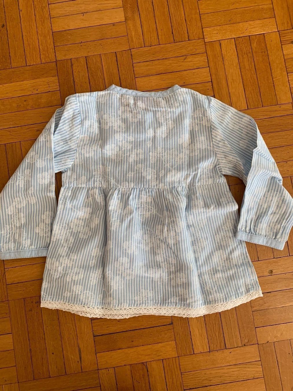 S.Oliver Hemden, Tops & T-Shirts: s.Oliver camicetta a righe con fiori – Gebraucht aus Minusio von murimiri 1