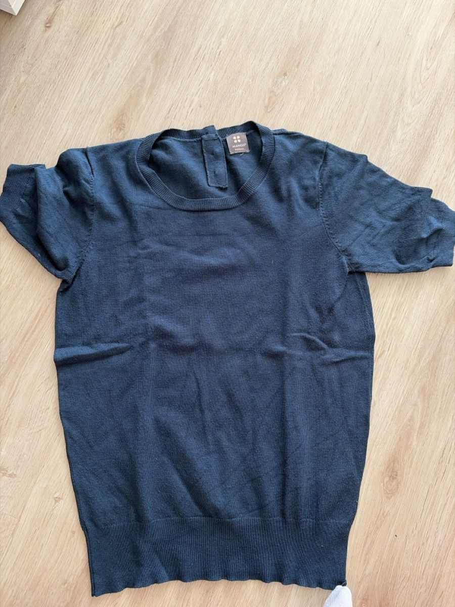Manor T-Shirts: Tshirt mit angenehmen Stoff – Gebraucht aus Rütihof von liv_k2bp