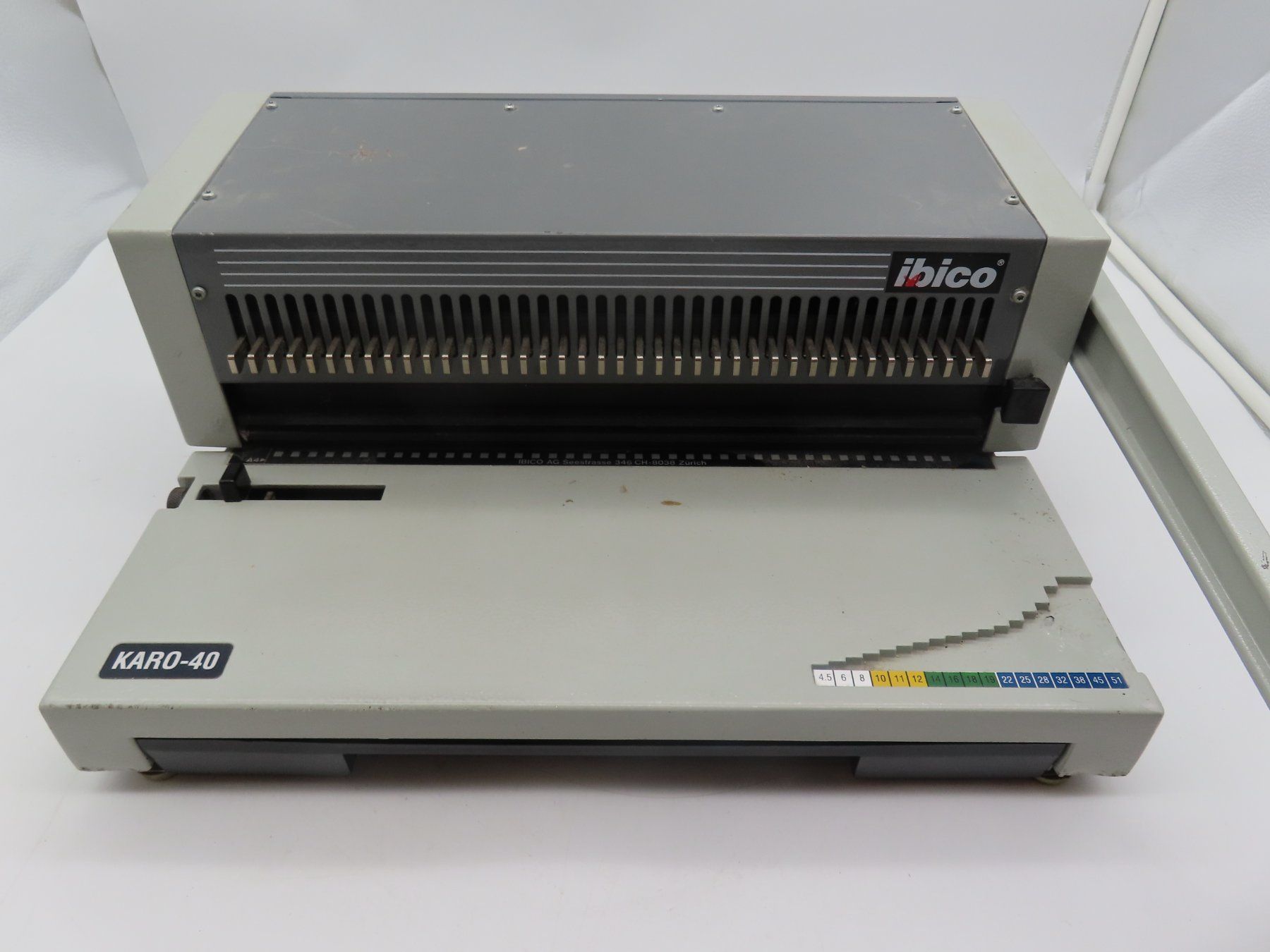 Ibico Machines à relier: Ibico Karo-40 Bindegerät – D'occasion à Reinach BL par WBZ-Flohmarkt 1