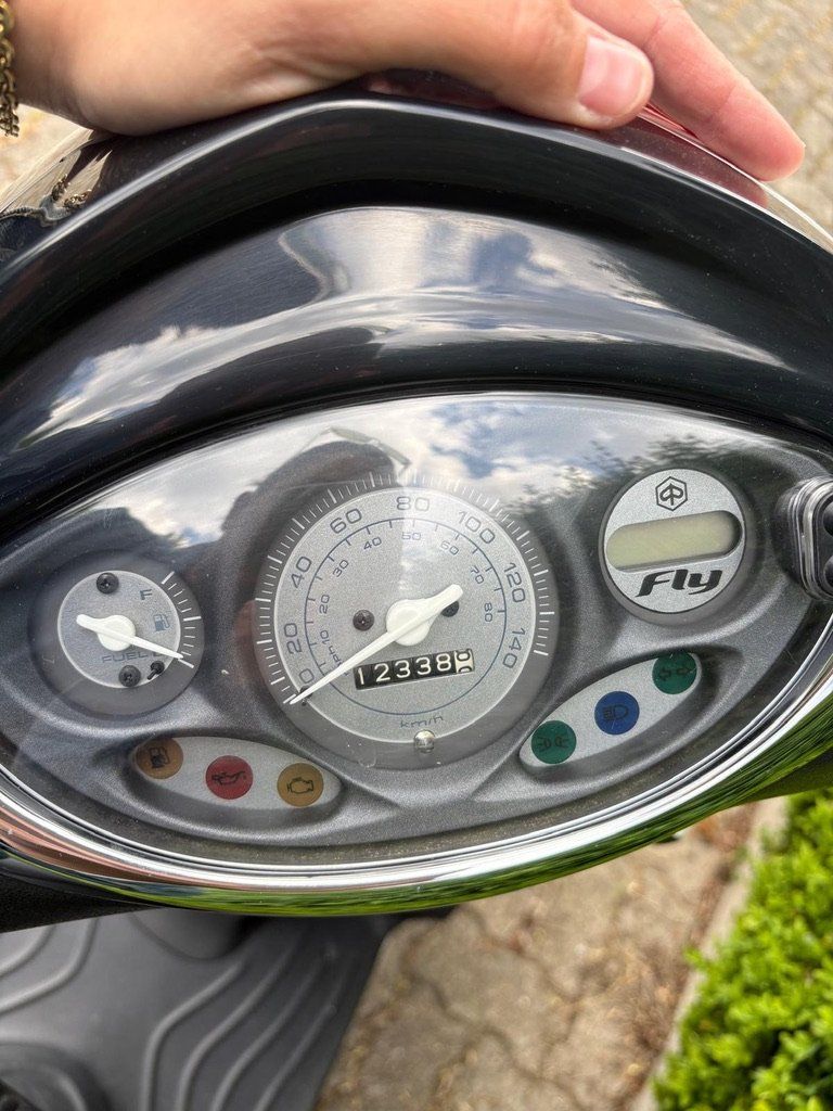 Piaggio Scooters: Roller Piaggio FLY 125ie. 3V – D'occasion à Zürich par tal_b8gr 2