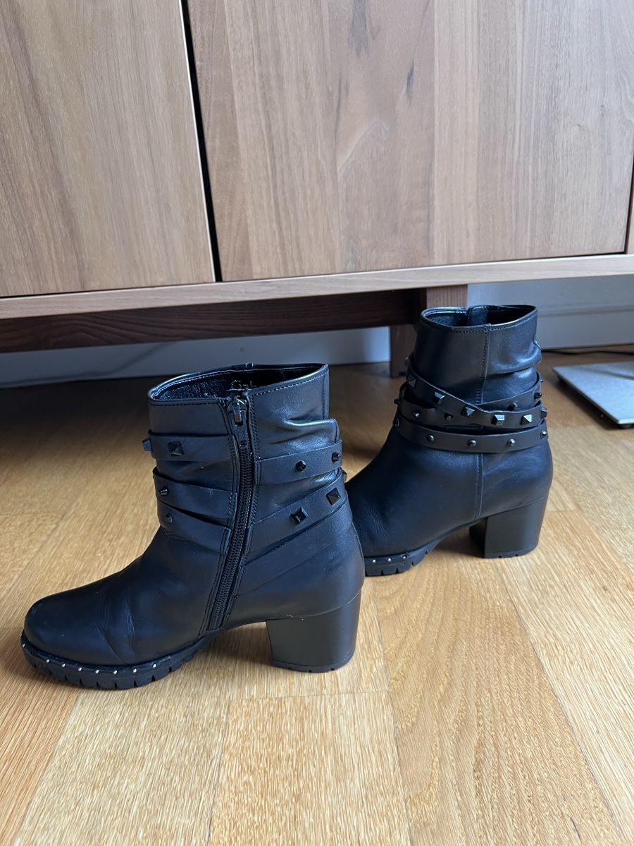 Gabor Scarpe da donna: Gabor Ankle Boot schwarz 35.5 – Usato da Luzern venduto da Cilzel 2