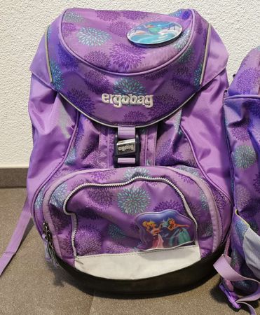 Ergobag Schultasche lila Blumenmuster