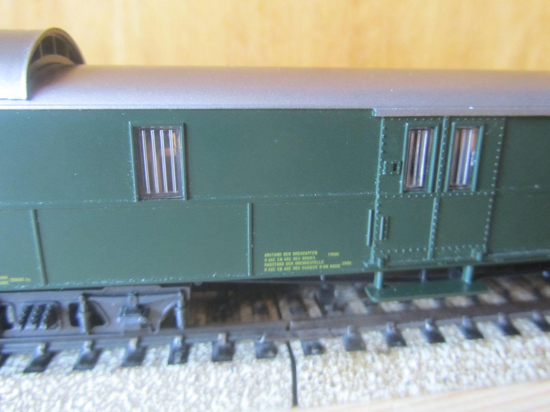 Märklin Modellini di ferrovie: Märklin HO 42385 - Gepäckwagen SBB-CFF, Schweizer Oldtimer – Nuovo (secondo la descrizione) da Porrentruy venduto da Tarascon 4