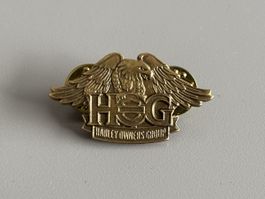 Pin Harley Owners Group HOG métal doré année 2013