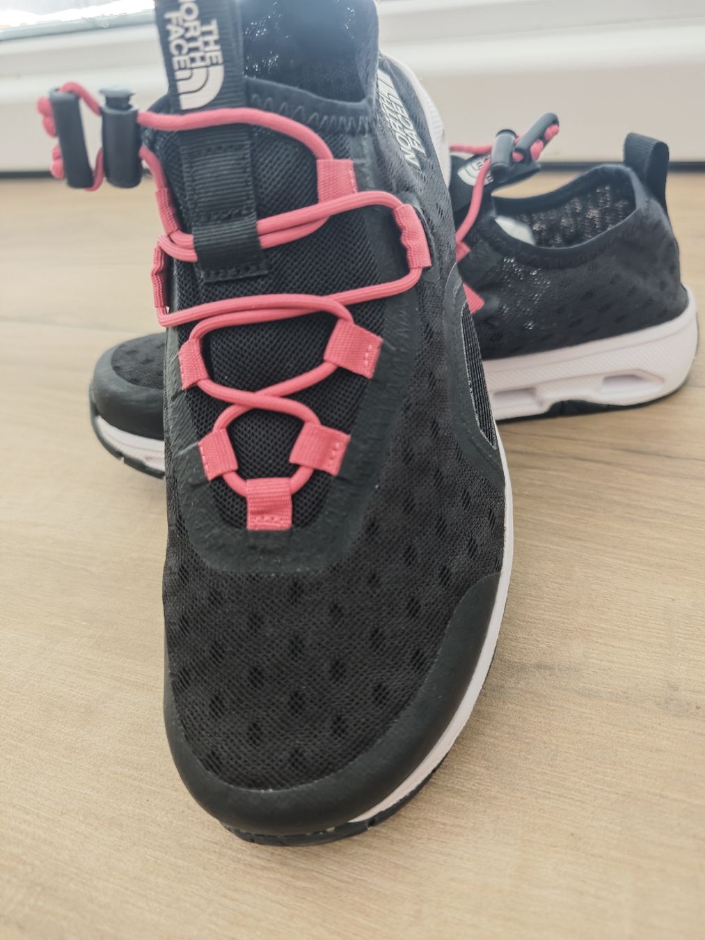 North Face Scarpe da donna: Northface Sportschuhe 39 NEU – Nuovo (secondo la descrizione) da Rothenfluh venduto da Carly_Q 4